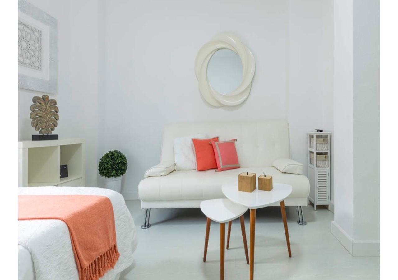 Lovely Studio At The City Heart! Malaga Exterior photo
