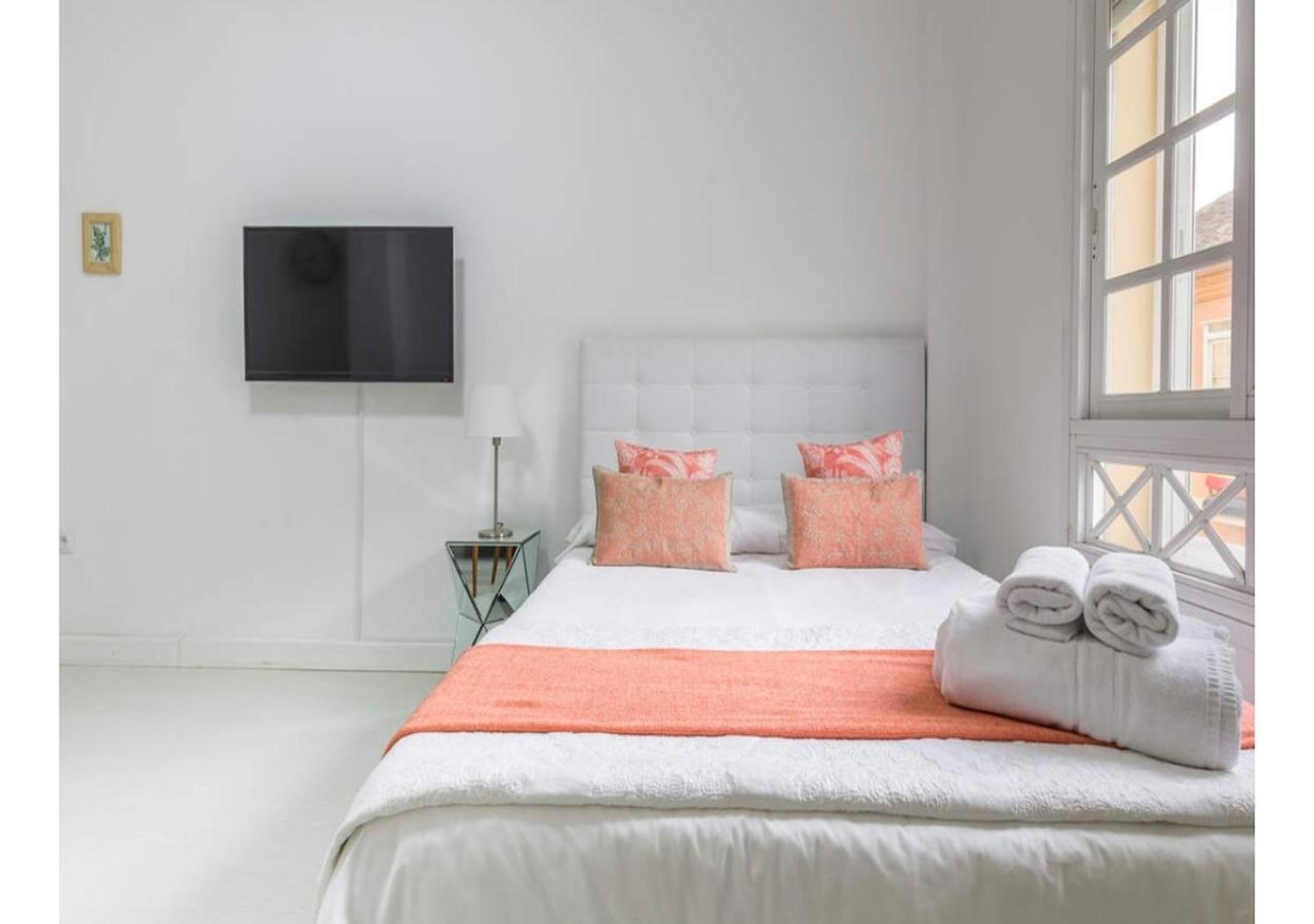 Lovely Studio At The City Heart! Malaga Exterior photo
